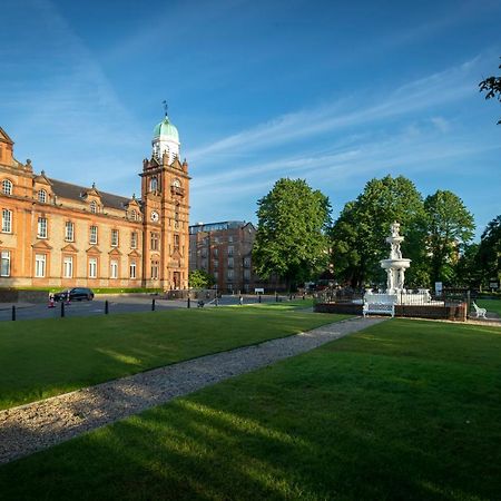 Clayton Hotel Ballsbridge Dublino Esterno foto