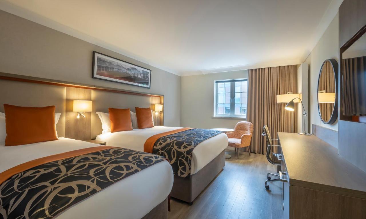 Clayton Hotel Ballsbridge Dublino Esterno foto