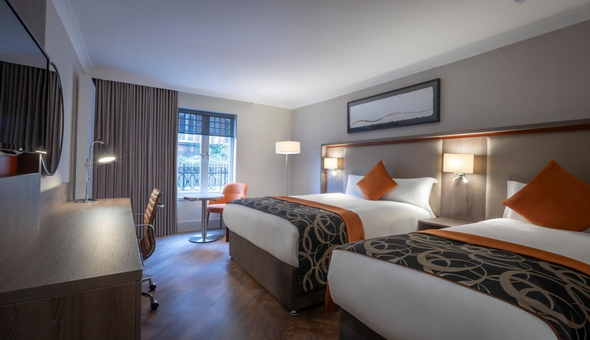 Clayton Hotel Ballsbridge Dublino Esterno foto