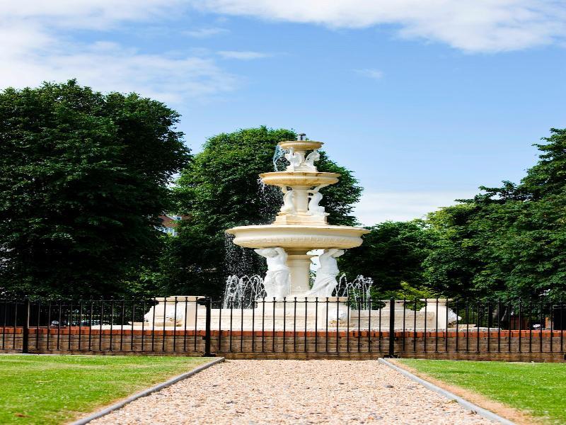 Clayton Hotel Ballsbridge Dublino Esterno foto