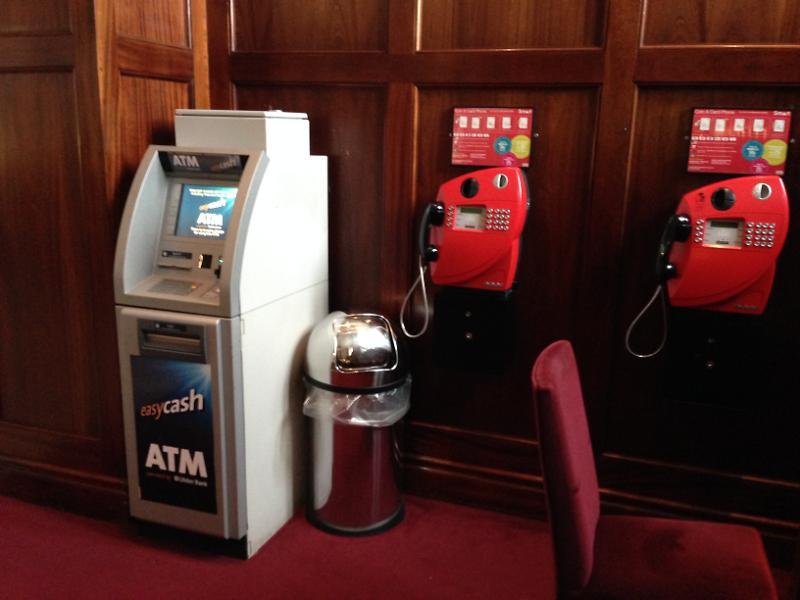 Clayton Hotel Ballsbridge Dublino Esterno foto