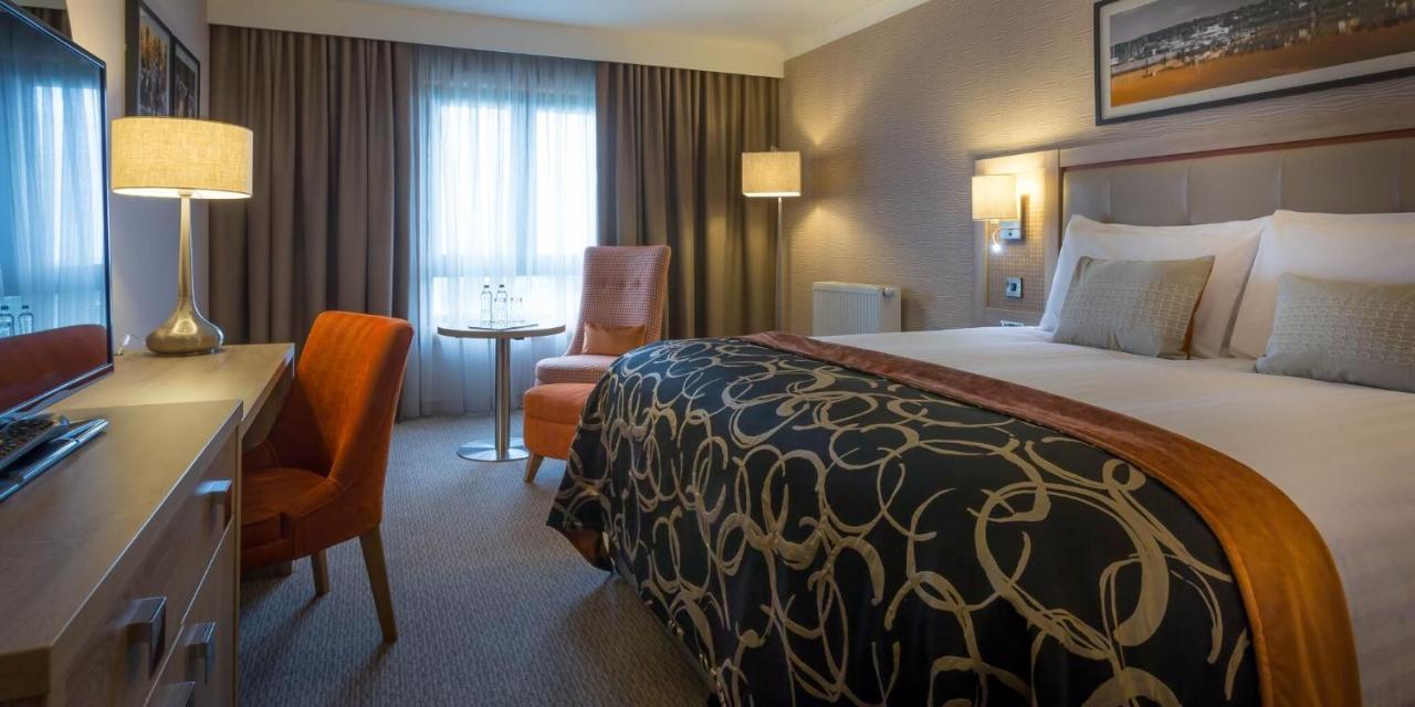 Clayton Hotel Ballsbridge Dublino Esterno foto