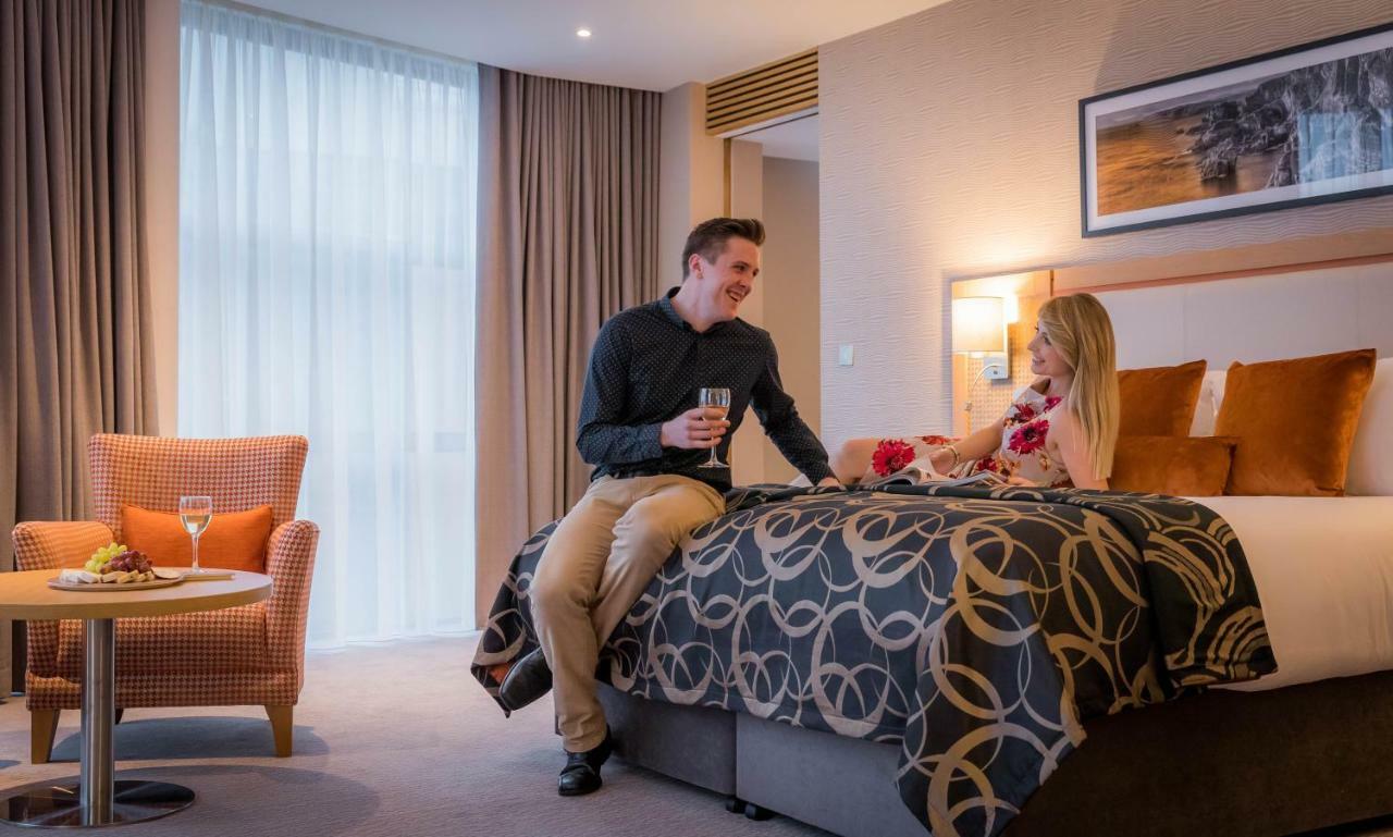 Clayton Hotel Ballsbridge Dublino Esterno foto